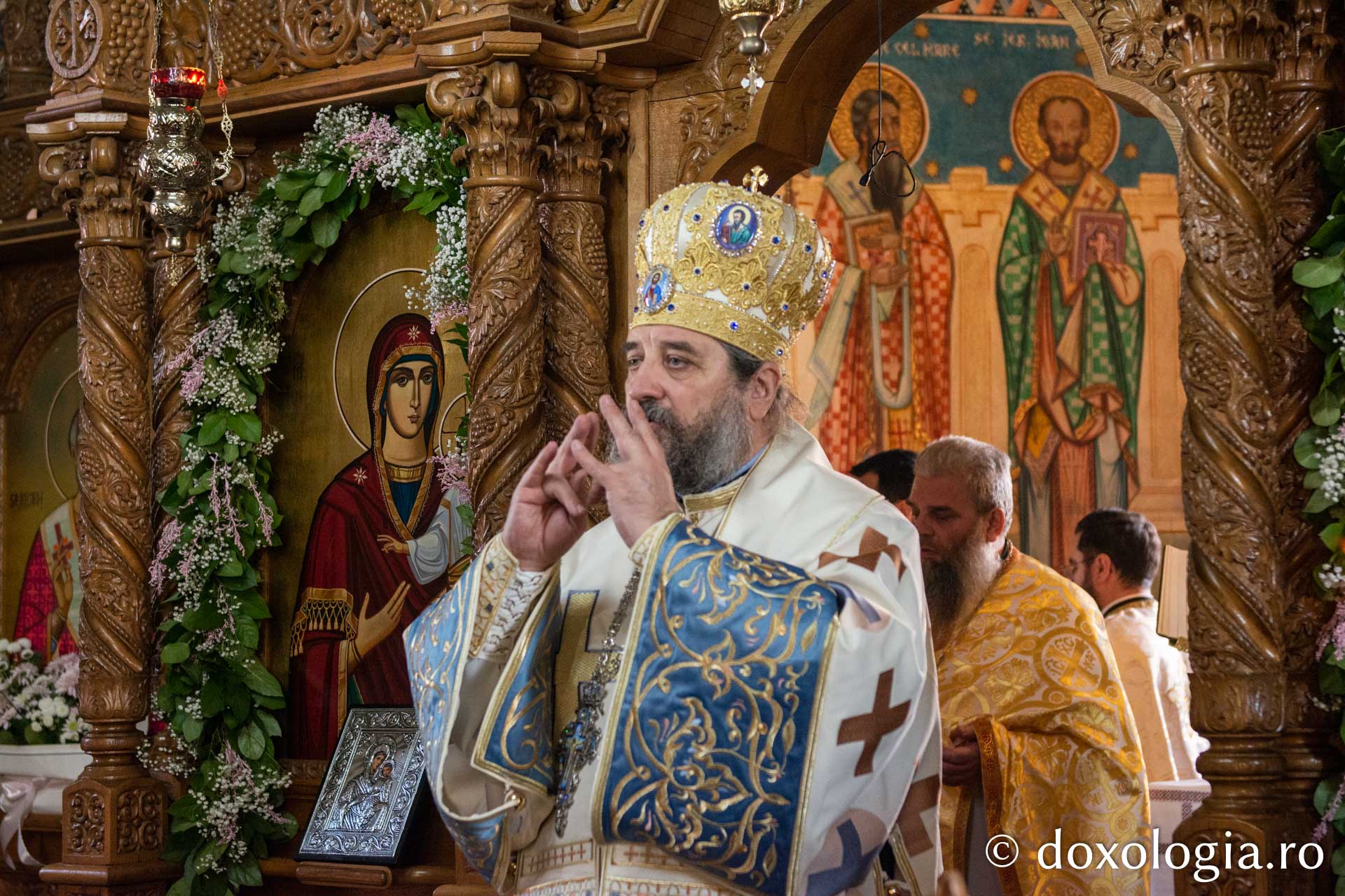 Patriarhul Teoctist Arăpașu a fost pomenit în locurile natale / Foto: Mihail Vrăjitoru Patriarhul Teoctist Arăpașu a fost pomenit în locurile natale