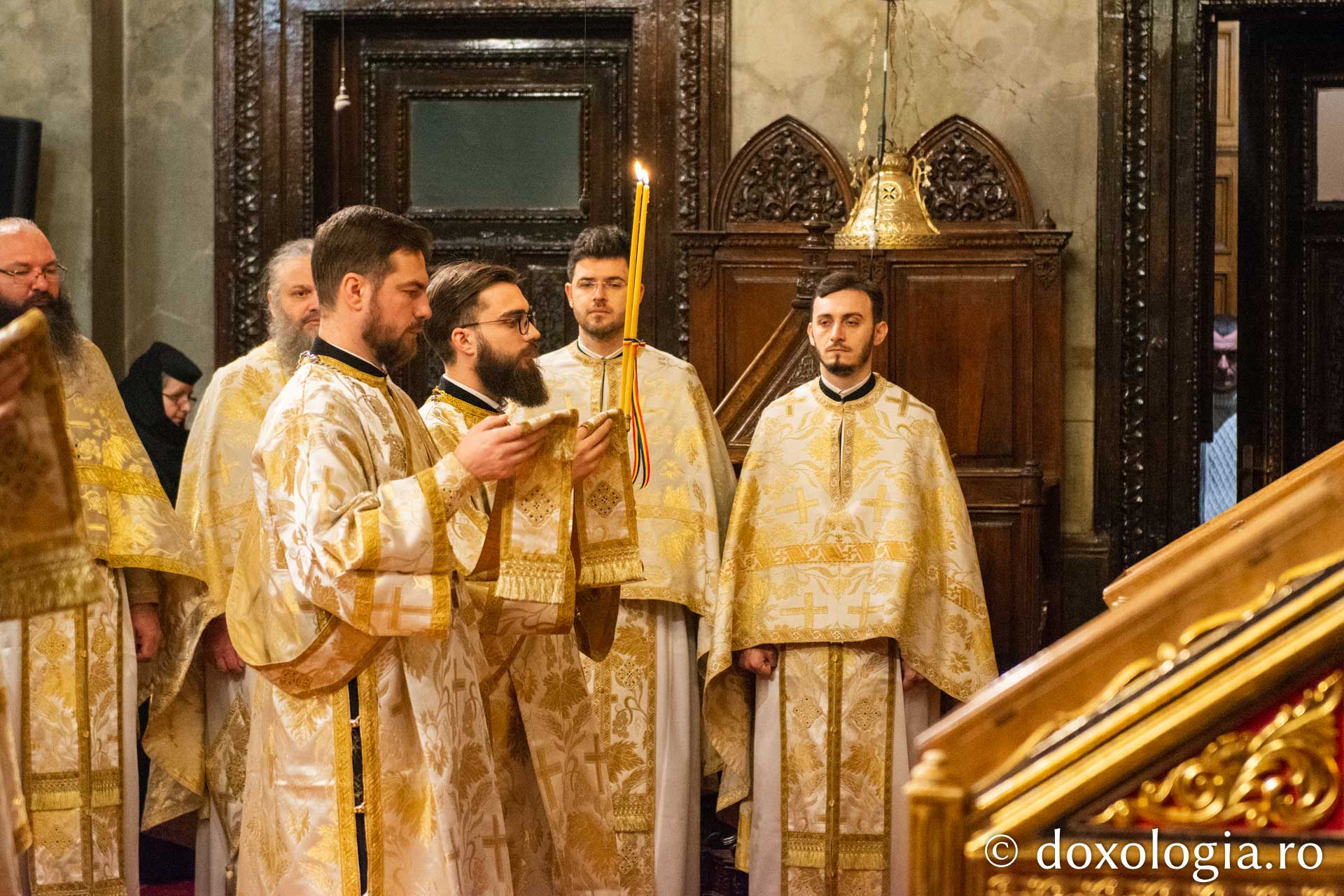 Părintele Mitropolit Teofan a slujit la Catedrala Mitropolitană din Iași