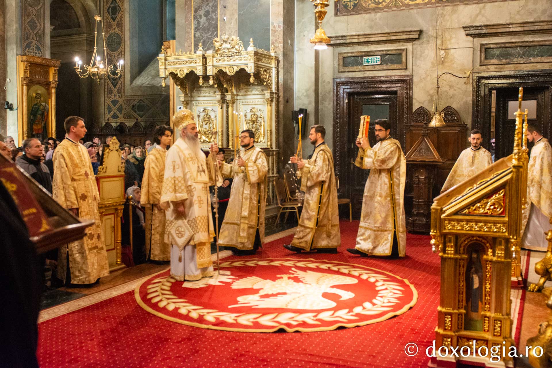 Părintele Mitropolit Teofan a slujit la Catedrala Mitropolitană din Iași