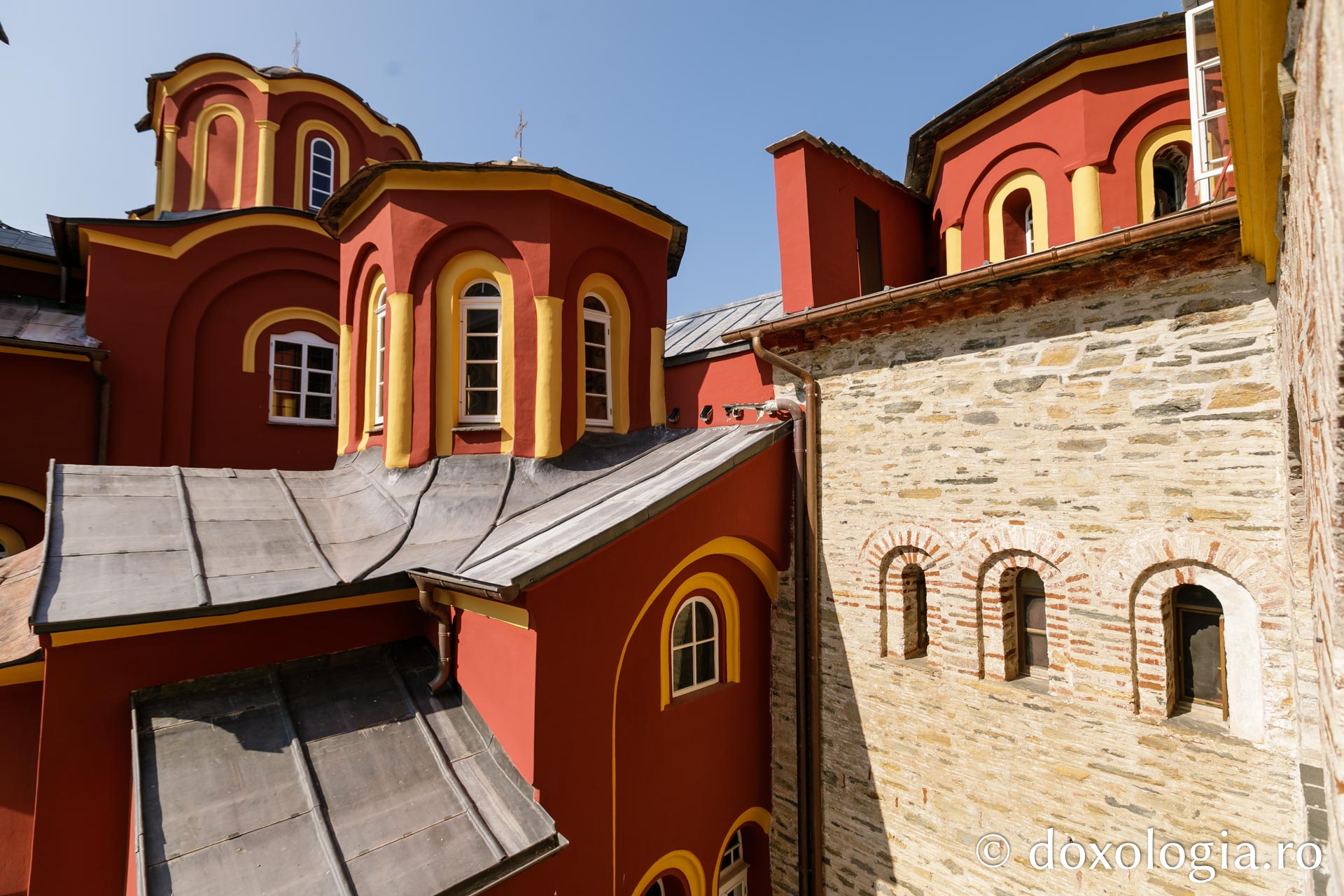 Paraclisul Maicii Domnului „Paramythia” – Vatoped