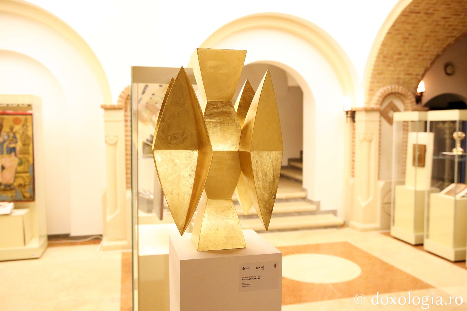 Expoziție sculptură la Muzeul Mitropolitan