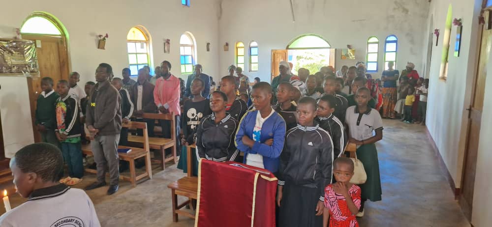 În mijlocul credincioșilor din satele Ilalasimba, Ibogo și Magubike