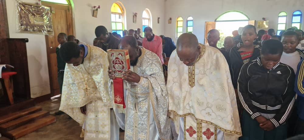 În mijlocul credincioșilor din satele Ilalasimba, Ibogo și Magubike