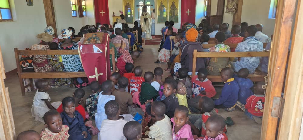 În mijlocul credincioșilor din satele Ilalasimba, Ibogo și Magubike