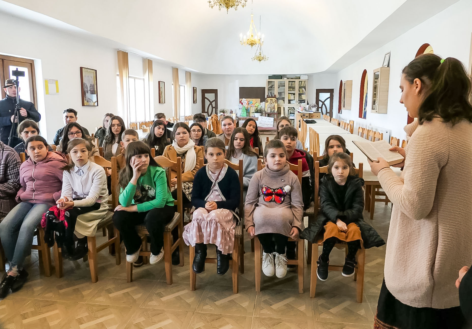 La Parohia Rădeni-Neamț au început activitățile din cadrul Concursului Național Catehetic „Hristos – Cuvântul care vindecă”