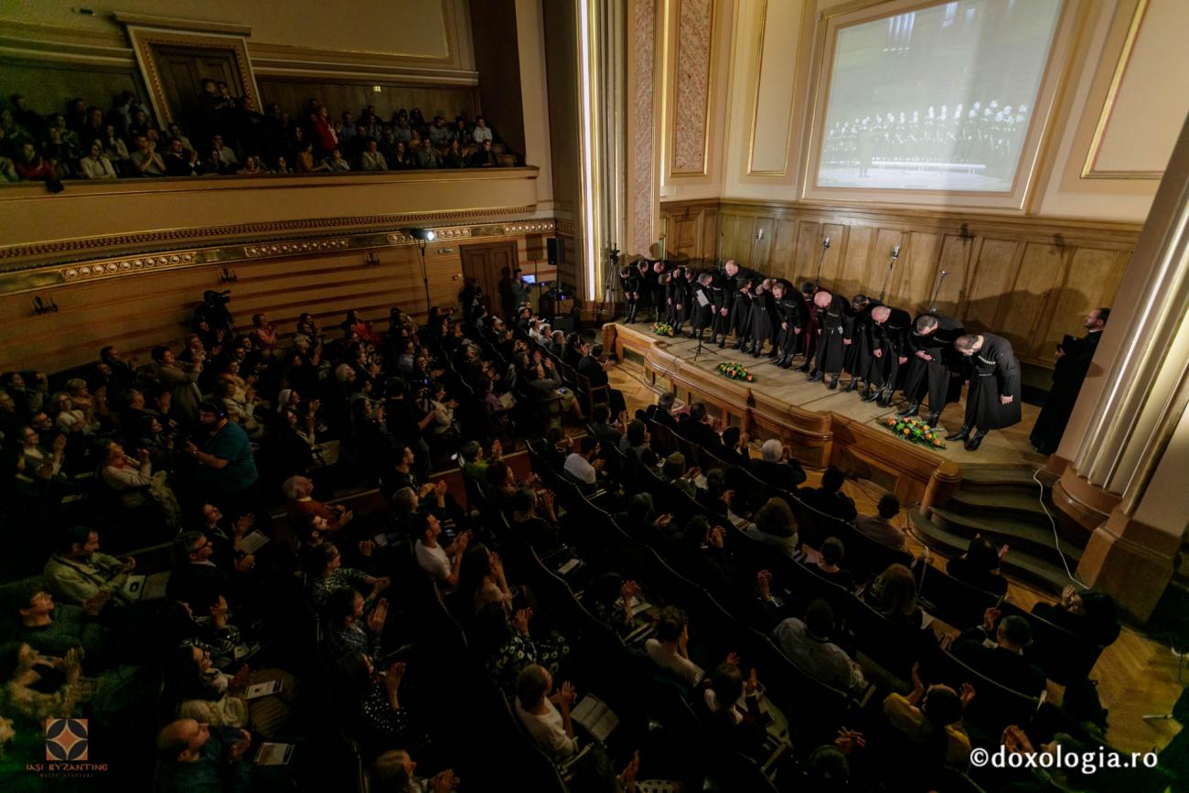 Foto arhivă IBMF: pr. Silviu Cluci Corul Sfânta Treime Tbilisi la IBMF