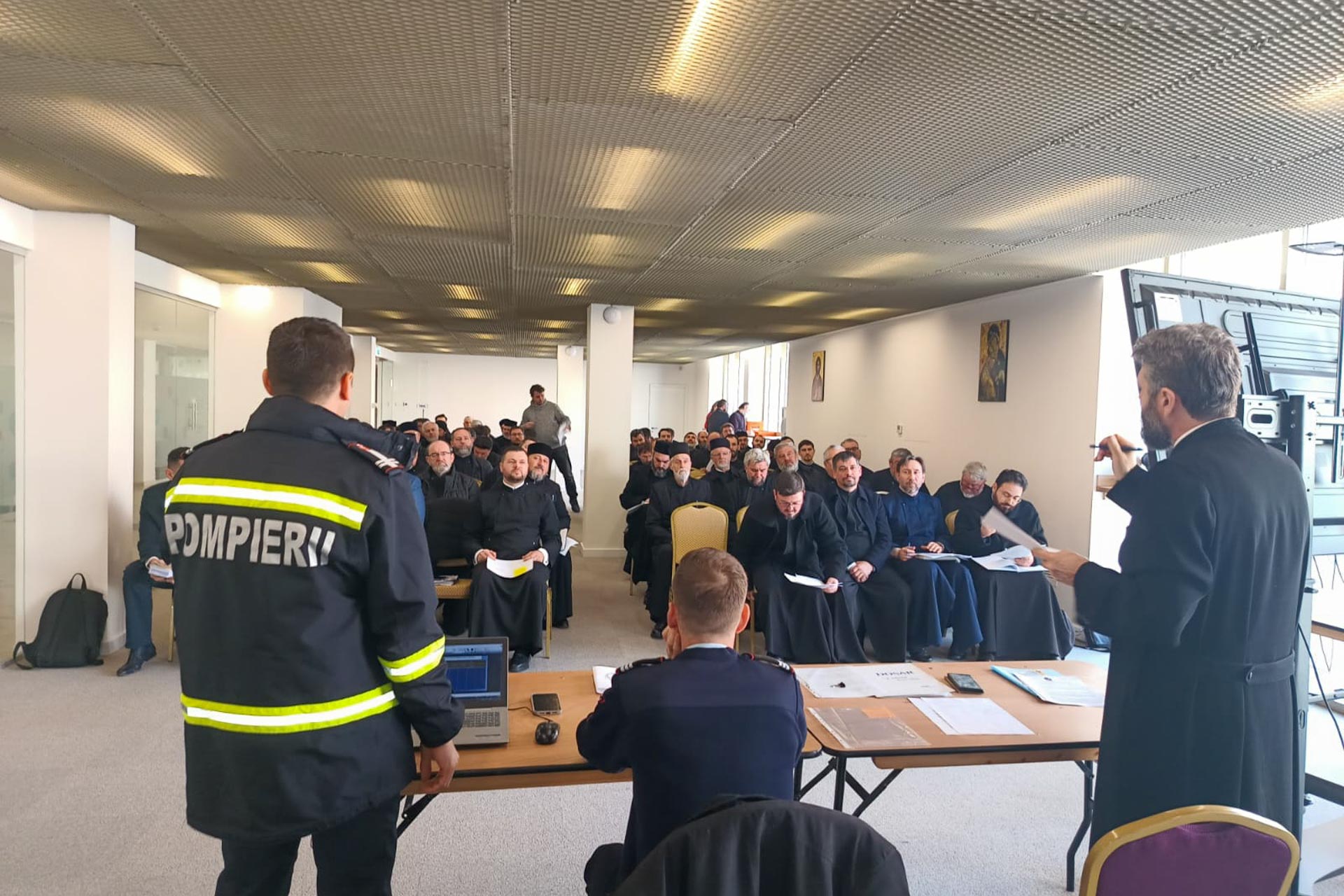 În prima zi a Postului Mare, preoții Protopopiatului Iași 3 s-au întâlnit în ședință de lucru