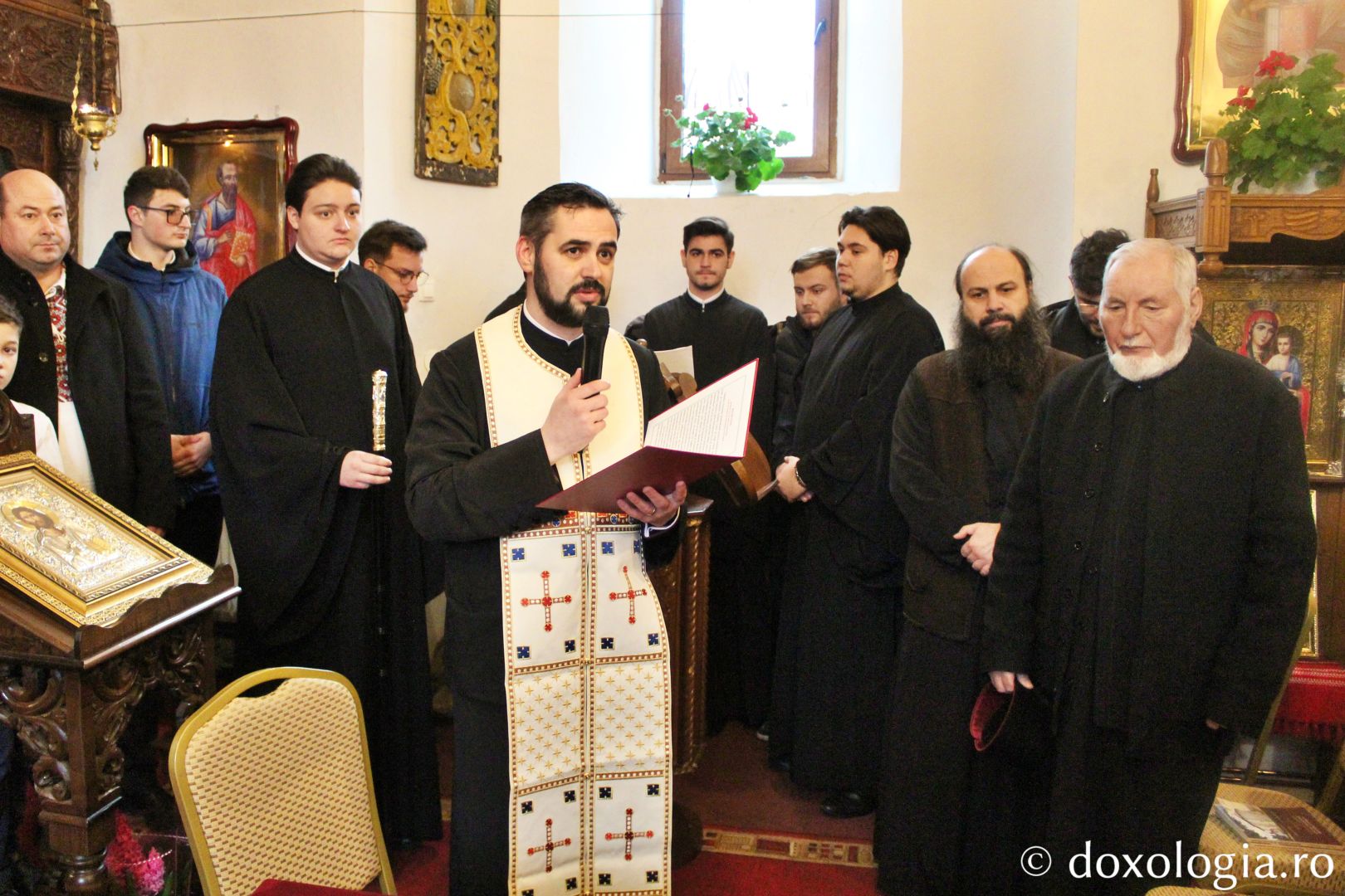 părintele Andrei Carcea Parohia Cilibiu