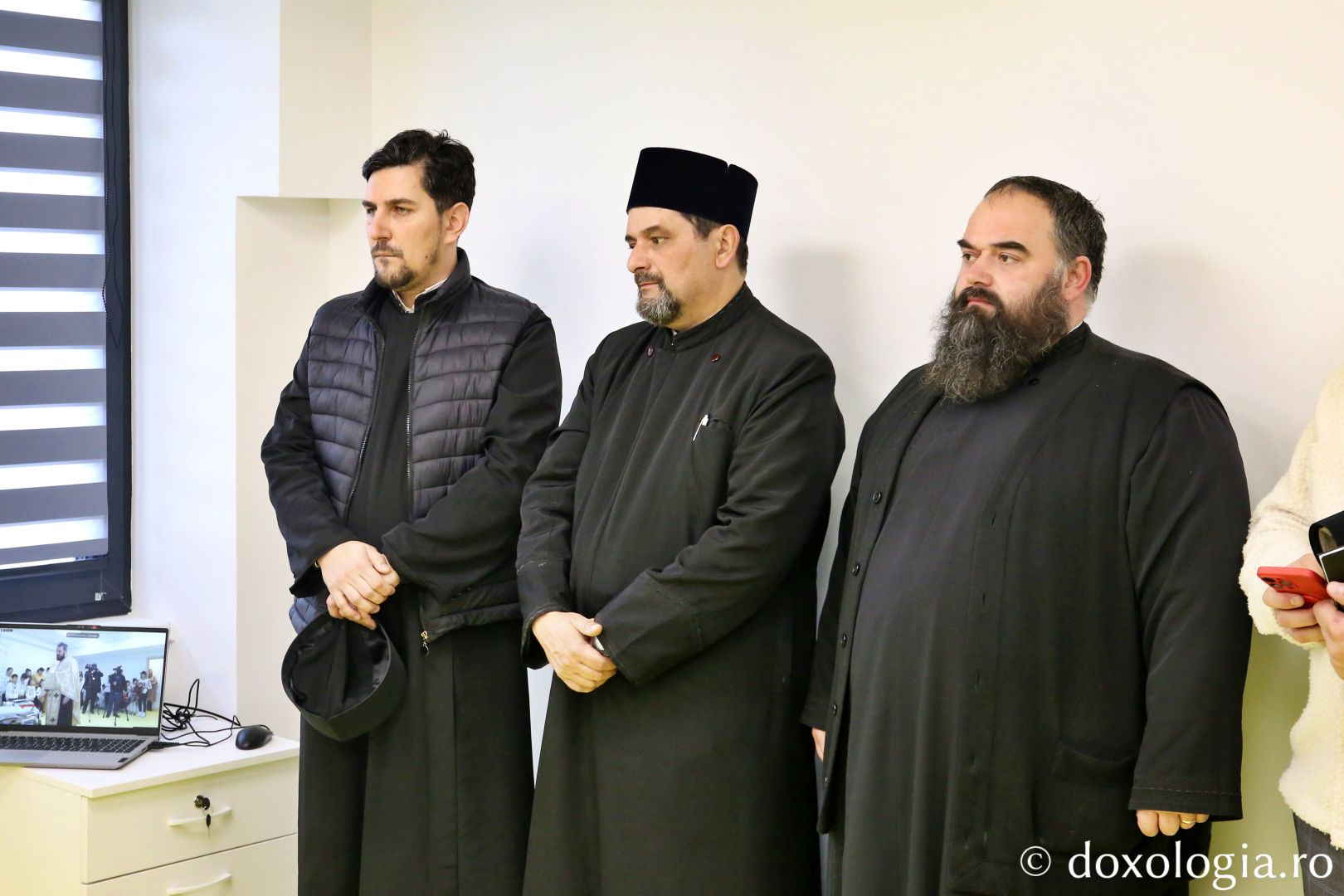 Preoți la sfințirea Clinicii Veronica