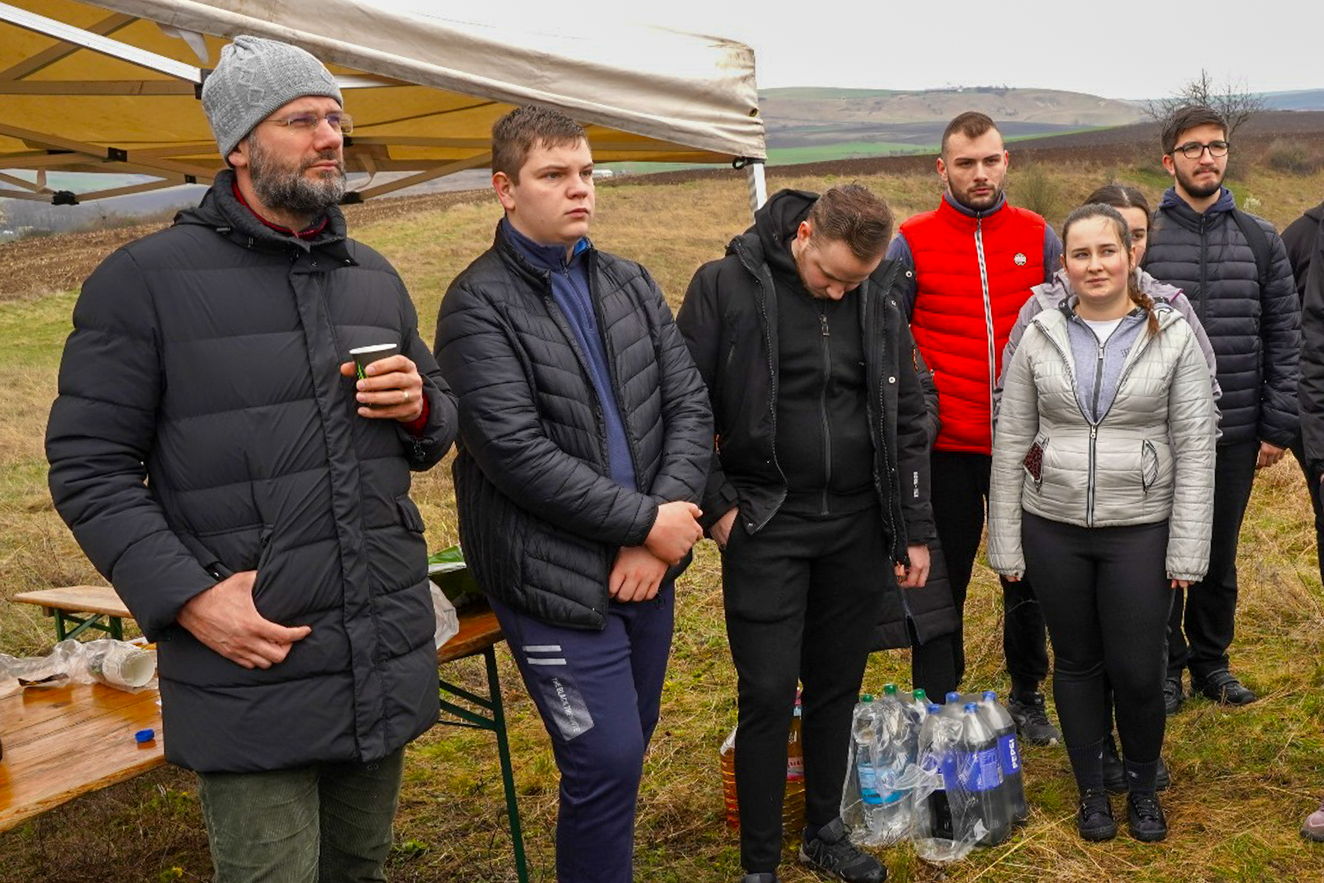 Ziua Mondială a Plantațiilor Forestiere, marcată de ASCOR Alba Iulia și Seminarul Teologic prin sădirea a 300 de puieți forestieri