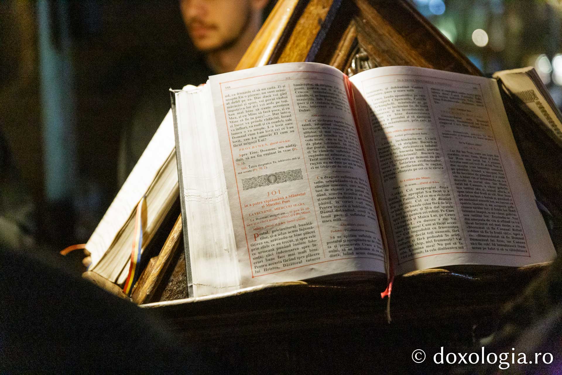 La înjumătățirea Postului IPS Teofan a săvârșit Liturghia Darurilor la Catedrala Mitropolitană din Iași