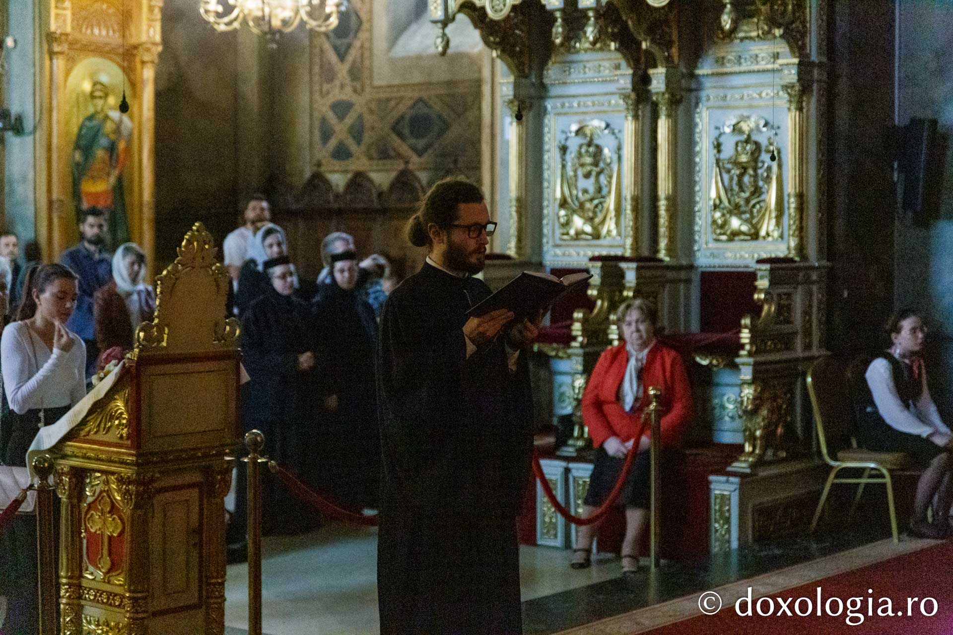 La înjumătățirea Postului IPS Teofan a săvârșit Liturghia Darurilor la Catedrala Mitropolitană din Iași