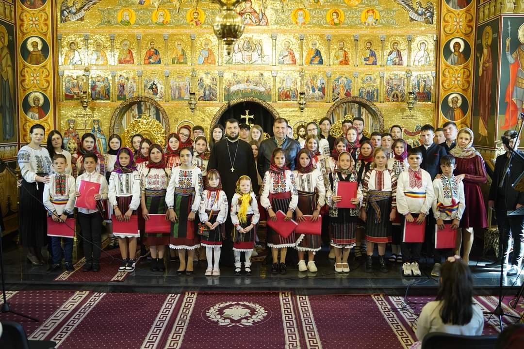Concert de pricesne la Biserica  „Nașterea Maicii Domnului” din Concești