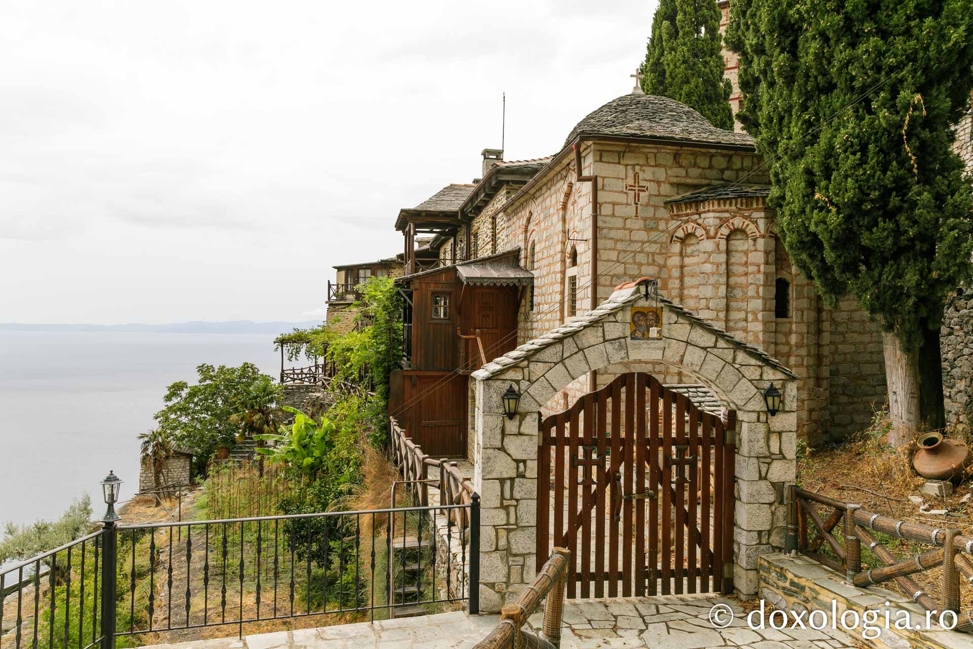 Coliba „Sfinții Apostoli” – Schitul Sfânta Ana, Athos