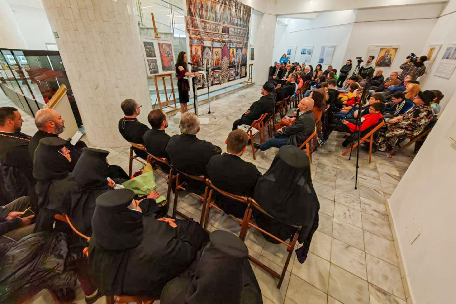 Expoziție foto-documentară dedicată Mănăstirii Bogdana din județul Bacău Expoziție foto-documentară dedicată Mănăstirii Bogdana din județul Bacău