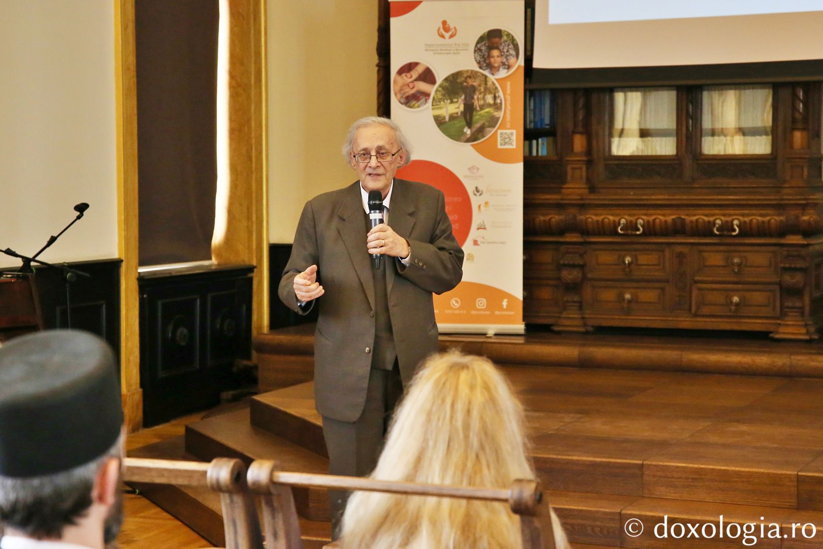 „Luna pentru viață”, la final: 250 de activități Pro Vita în Arhiepiscopia Iașilor / Foto: Flavius Popa prof. univ. dr. Vasile Astărăstoae, Gala Pro Vita Iași