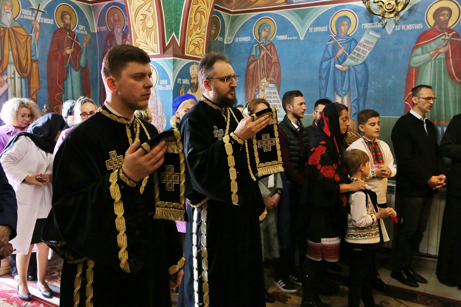 Mitropolitul Moldovei și Bucovinei, alături de medicii și pacienții Spitalului de Psihiatrie Pădureni-Grajduri