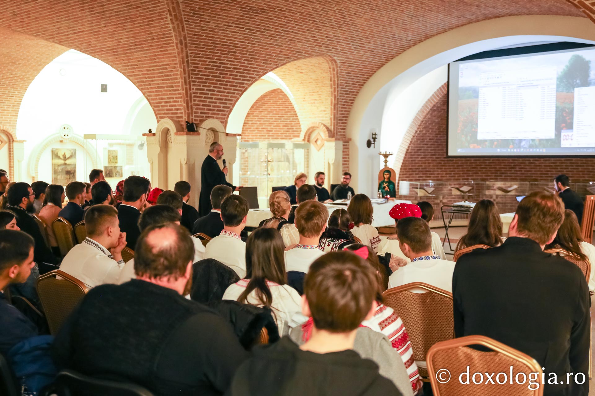 La Iași a avut loc etapa eparhială a Concursului catehetic „Hristos – Cuvântul care vindecă”