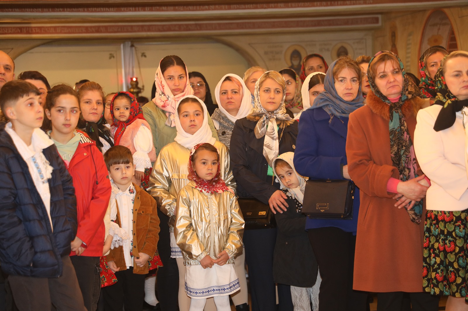 Moaștele Sfintei Mironosiţe Maria Magdalena au ajuns în Parohia „Sfinţii Trei Ierarhi” din La Courneuve, Paris