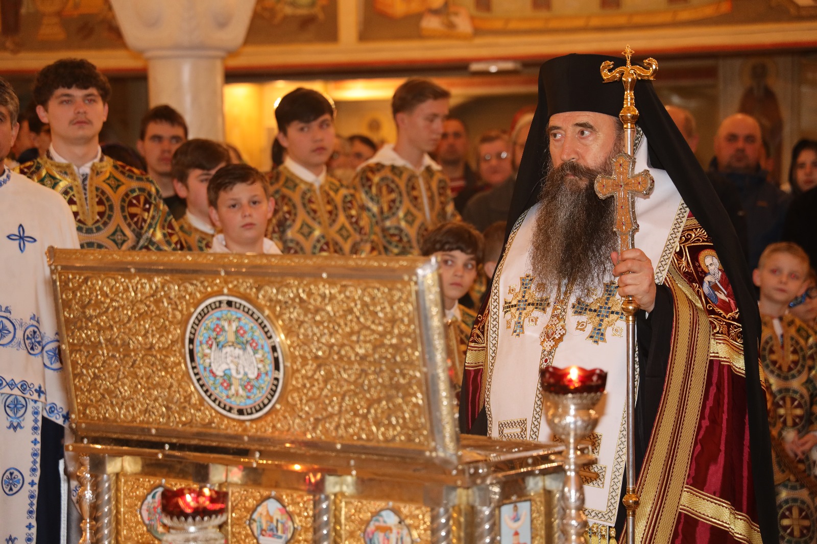 Moaștele Sfintei Mironosiţe Maria Magdalena au ajuns în Parohia „Sfinţii Trei Ierarhi” din La Courneuve, Paris