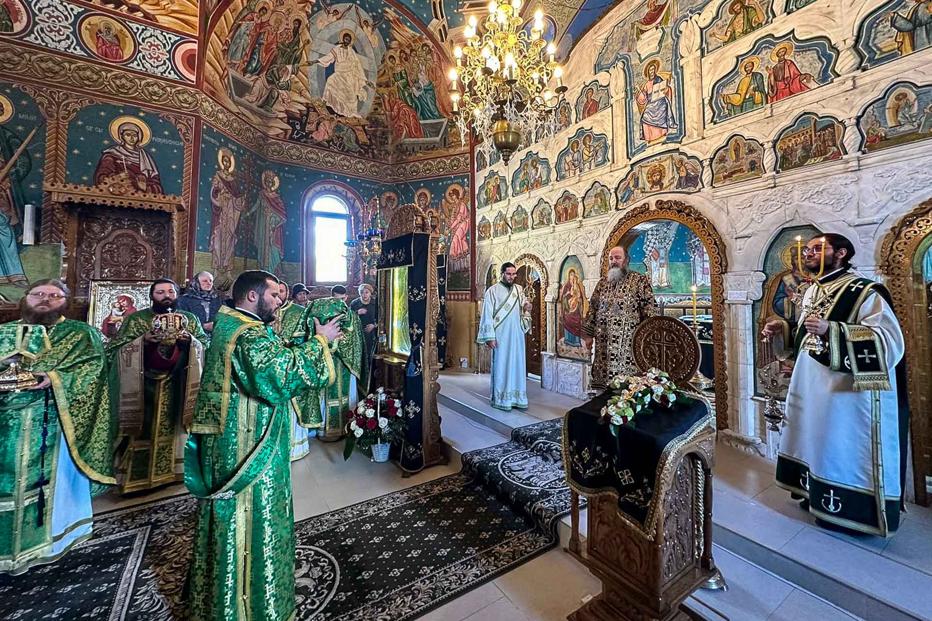 Slujire arhierească la Mănăstirea Bogdănești, Suceava