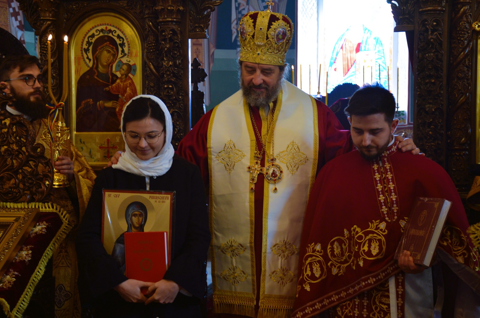 PS Nichifor Botoșăneanul, la Parohia „Sfântul Ierarh Nicolae” Vlădiceni, județul Neamț