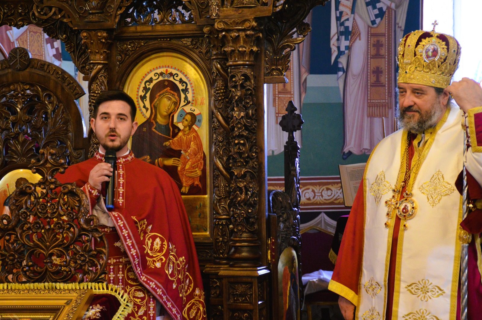 PS Nichifor Botoșăneanul, la Parohia „Sfântul Ierarh Nicolae” Vlădiceni, județul Neamț