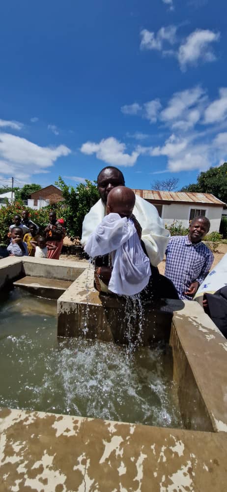12 Botezuri în Sâmbăta lui Lazăr