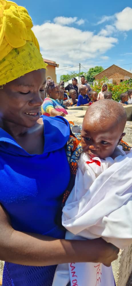 12 Botezuri în Sâmbăta lui Lazăr