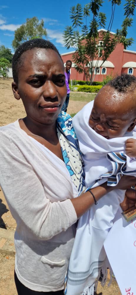 12 Botezuri în Sâmbăta lui Lazăr