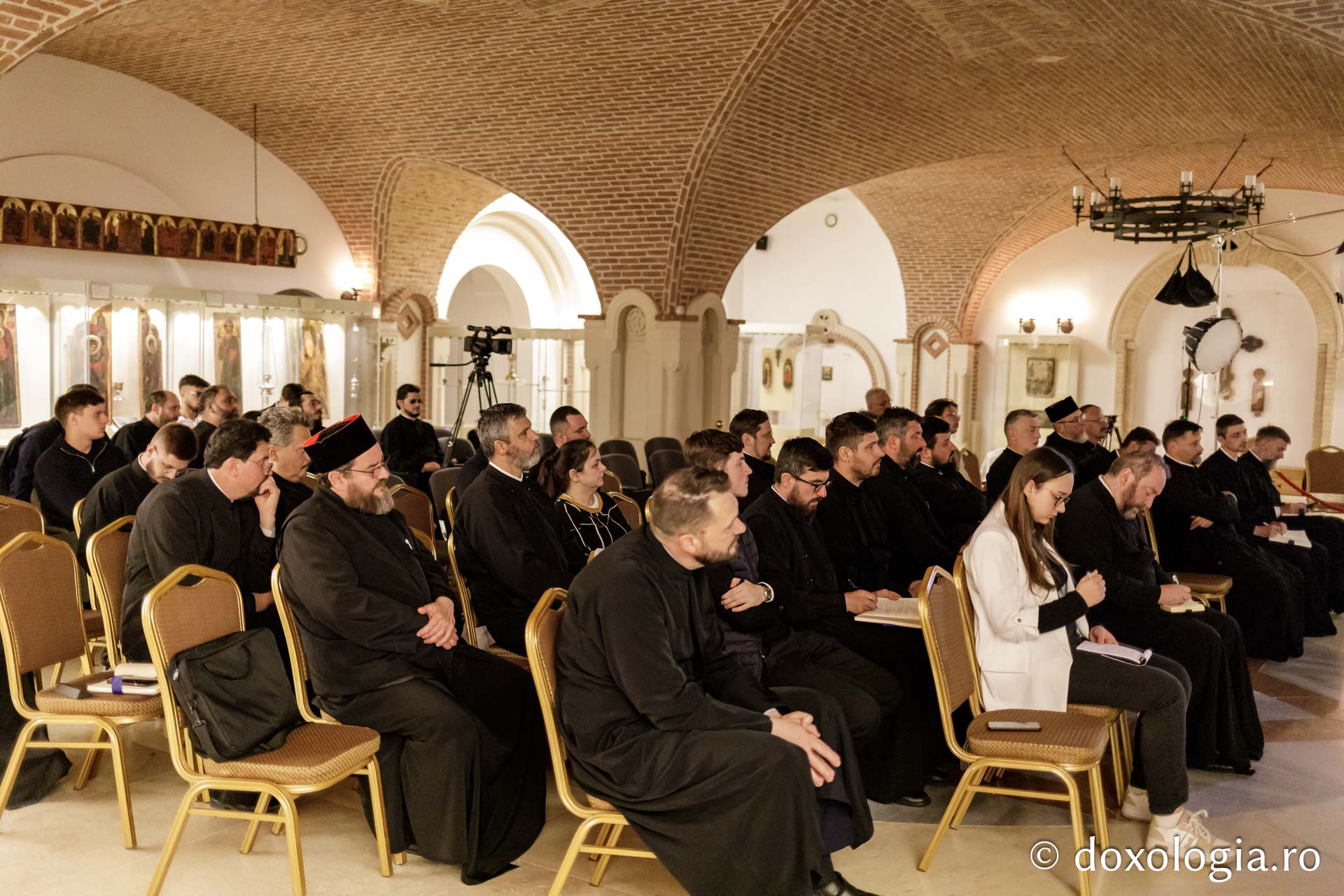 „Cateheza – Cuvântul viu al credinţei”, la Muzeul Mitropolitan