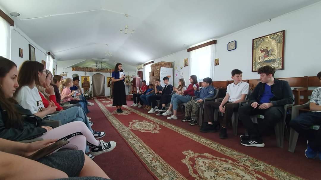 Training pentru tinerii din Parohia Lunca Cetățuii 1