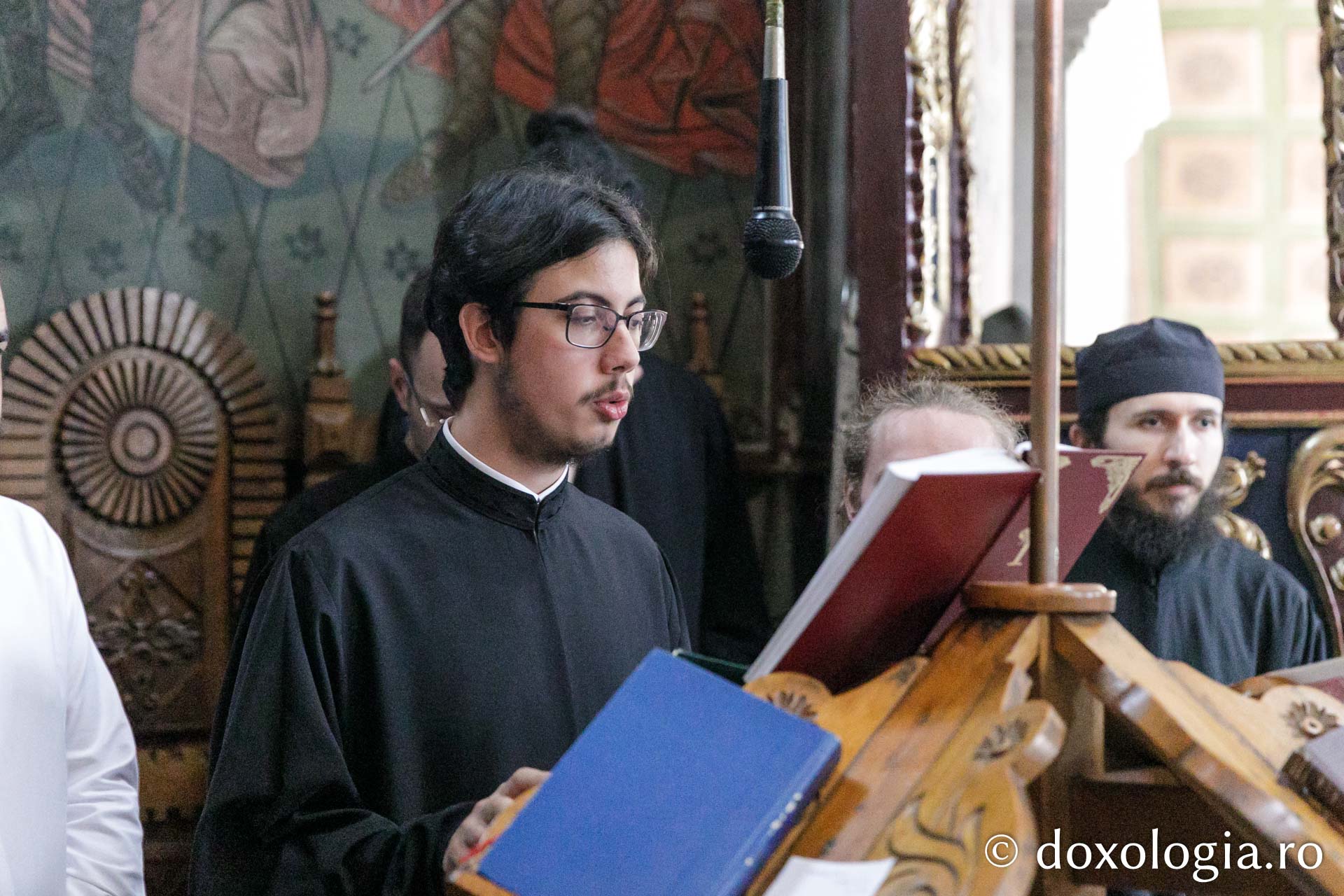 Denia Prohodului Domnului Hristos, la Mănăstirea Bărboi din Iași