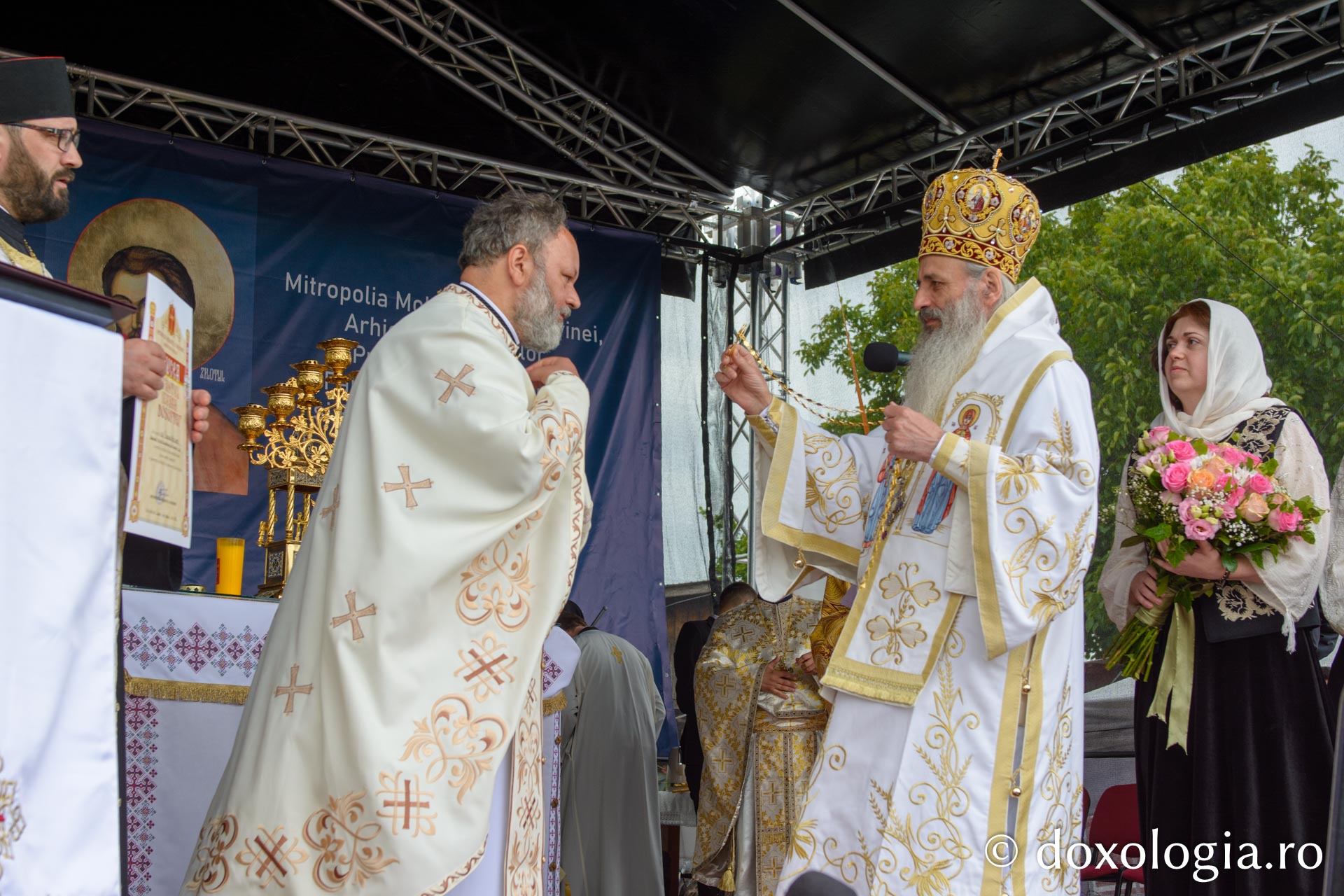 Un nou locaș închinat Sfântului Apostol Simon Zilotul a fost sfințit de Părintele Mitropolit Teofan