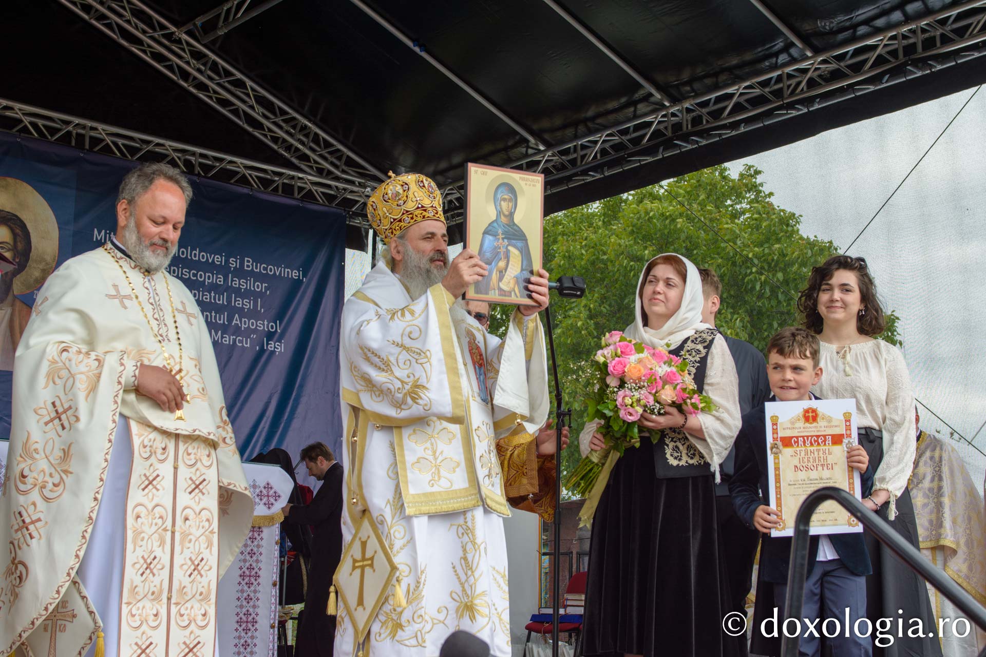 Un nou locaș închinat Sfântului Apostol Simon Zilotul a fost sfințit de Părintele Mitropolit Teofan