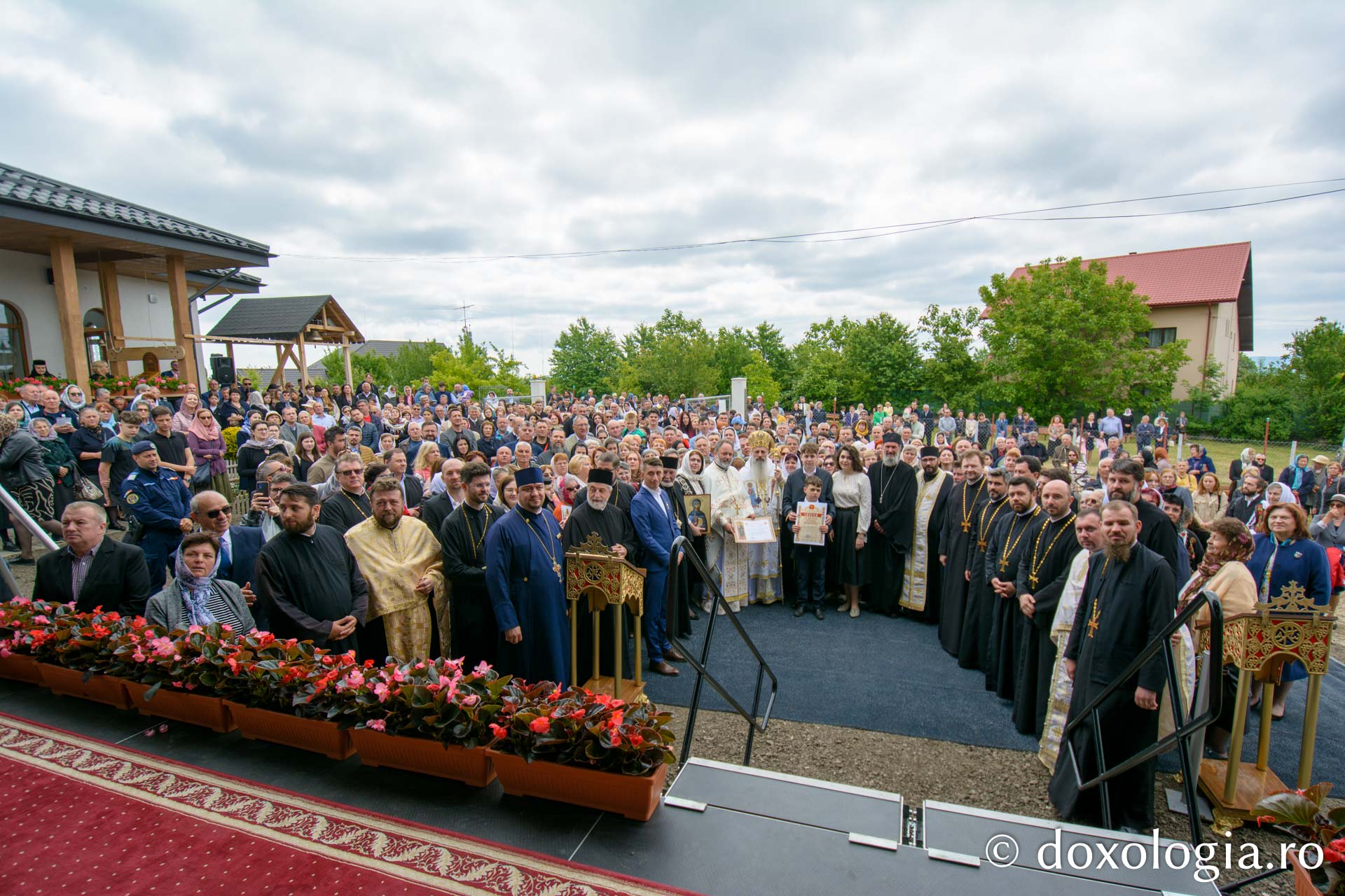 Un nou locaș închinat Sfântului Apostol Simon Zilotul a fost sfințit de Părintele Mitropolit Teofan