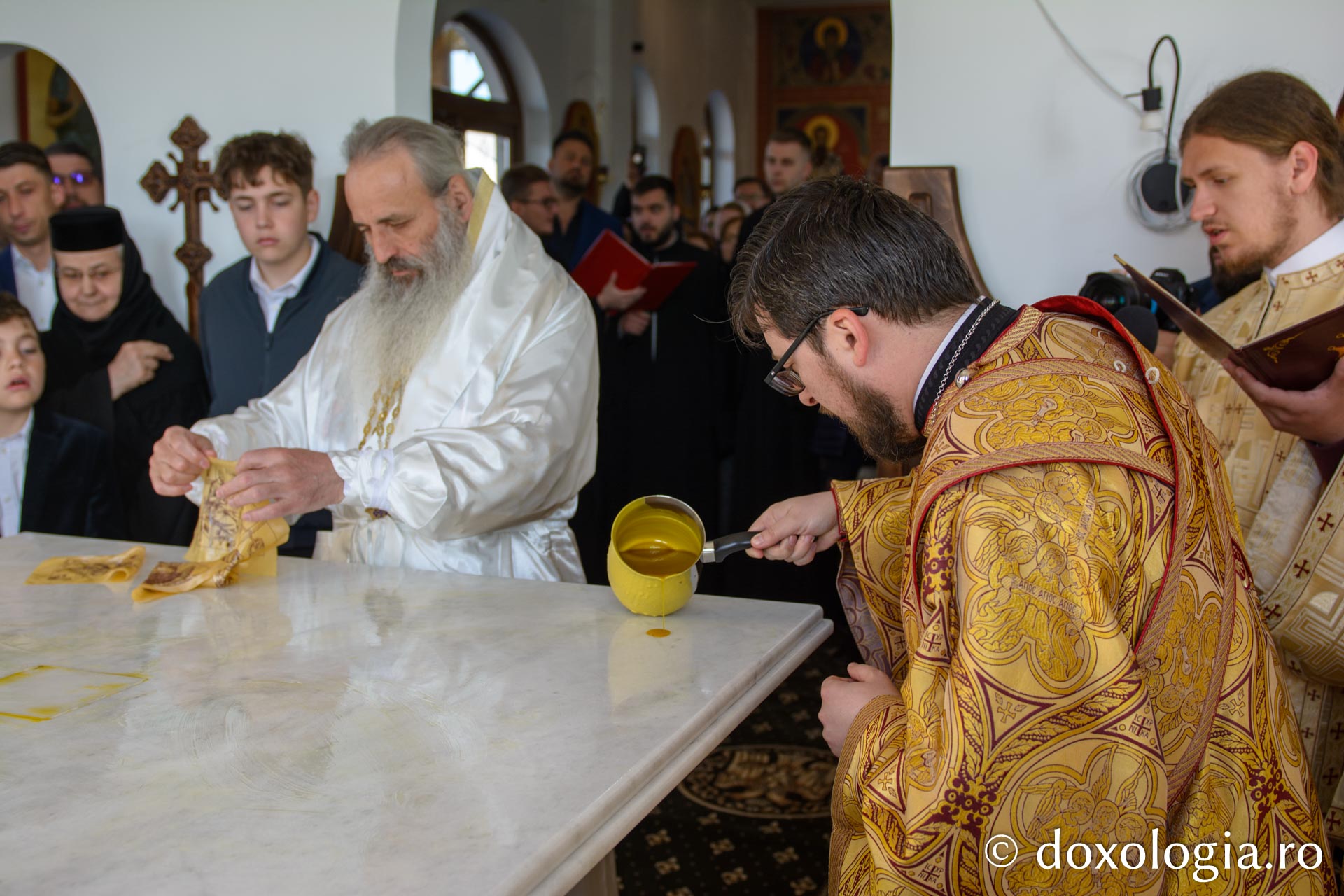 Un nou locaș închinat Sfântului Apostol Simon Zilotul a fost sfințit de Părintele Mitropolit Teofan