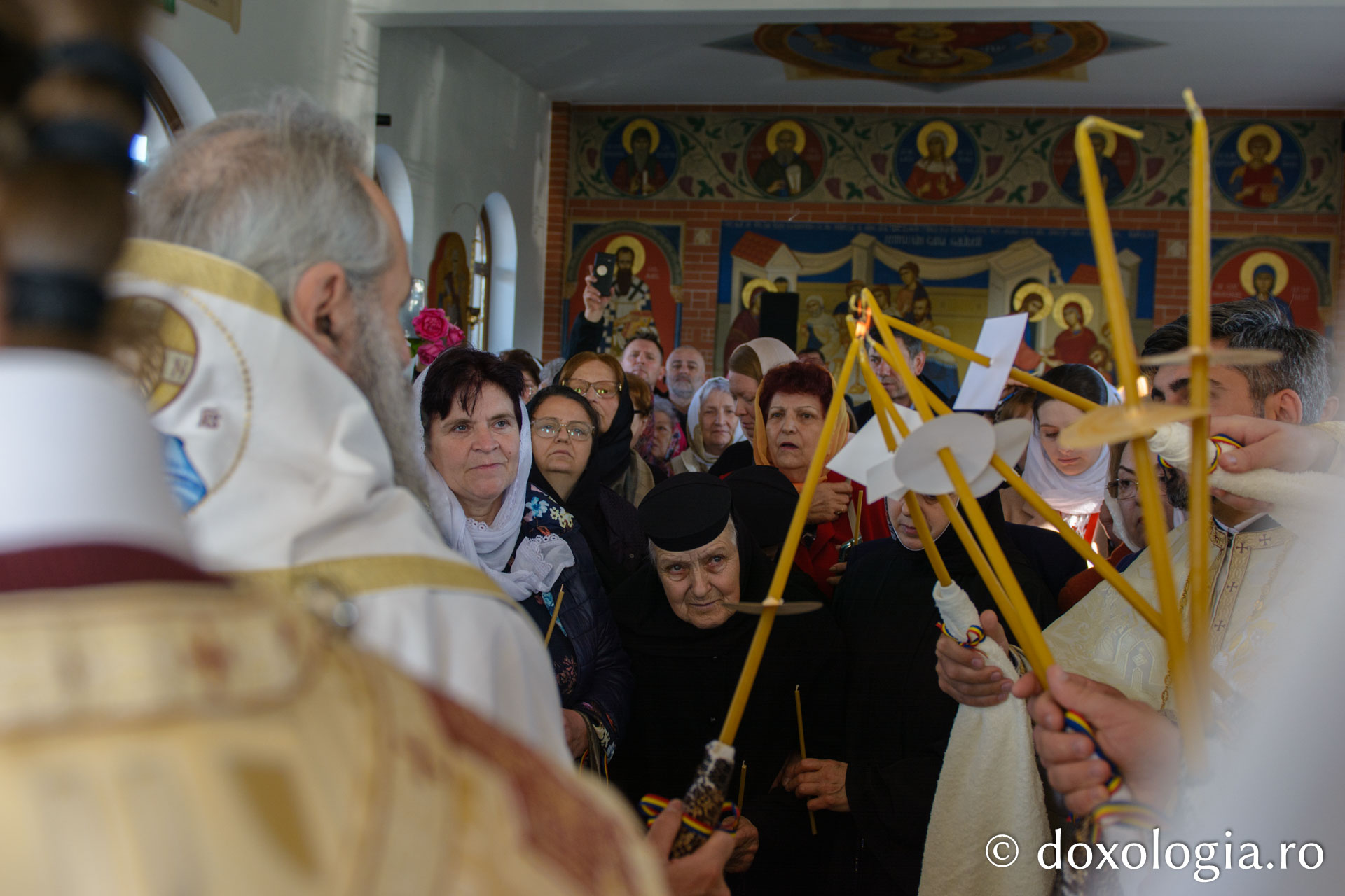 Un nou locaș închinat Sfântului Apostol Simon Zilotul a fost sfințit de Părintele Mitropolit Teofan