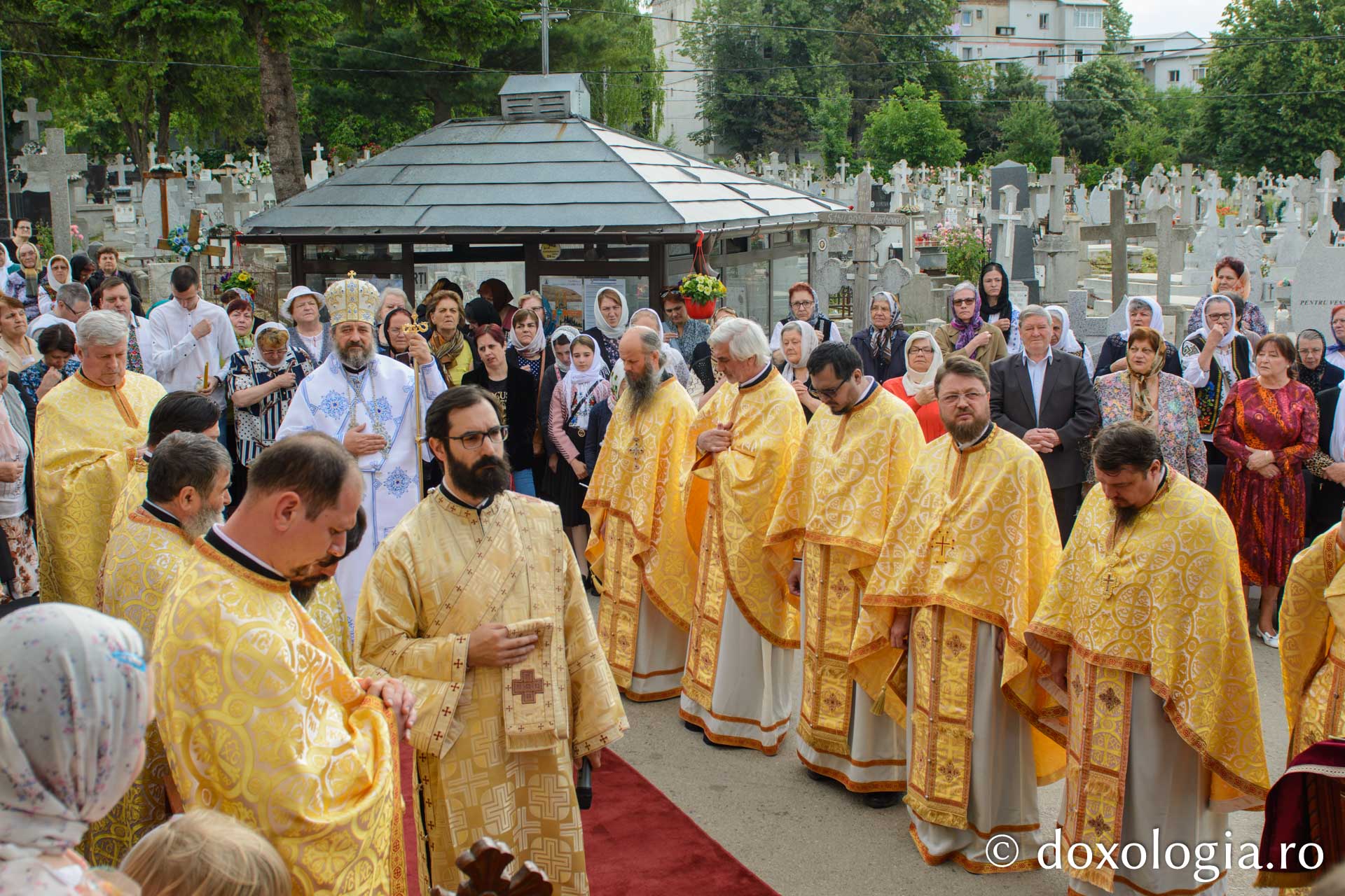 Slujiri arhierești în două parohii din Protopopiatul Botoșani