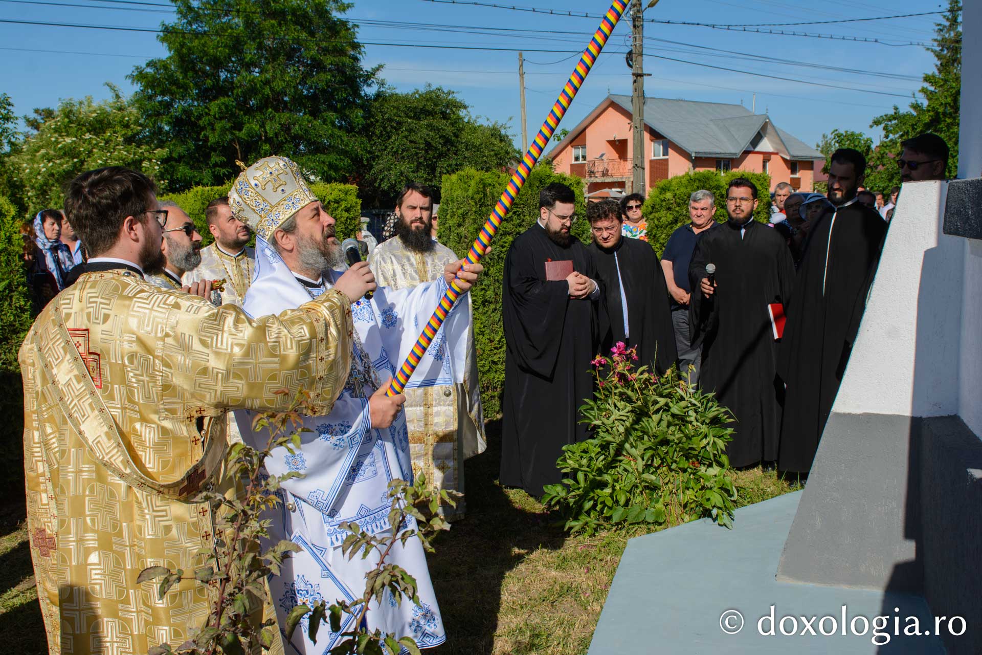 Biserica din Dragalina, resfințită de PS Nichifor Botoșăneanul