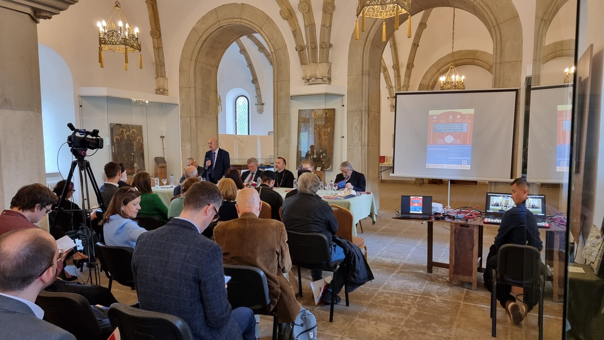 Iaşi Simpozionul Internaţional „Explorări în tradiţia biblică românească şi europeană”
