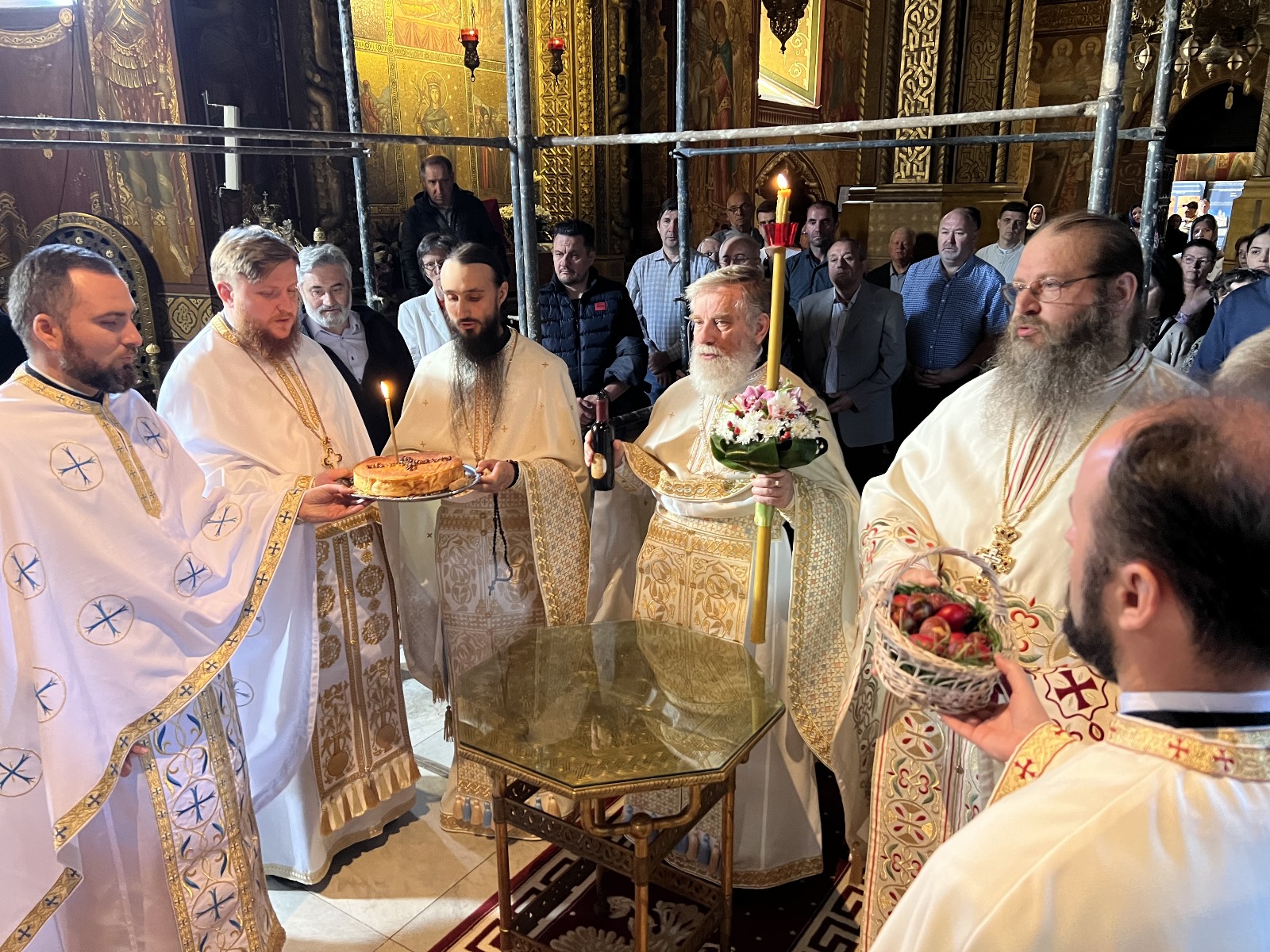 Sfânta Liturghie la Mănăstirea Sfinții Trei Ierarhi din Iași