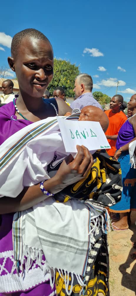 Părintele Mitropolit Teofan a participat la săvârșirea a 227 de botezuri în cadrul Centrului Misionar din Kidamali