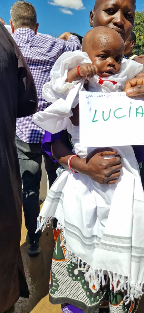 Părintele Mitropolit Teofan a participat la săvârșirea a 227 de botezuri în cadrul Centrului Misionar din Kidamali