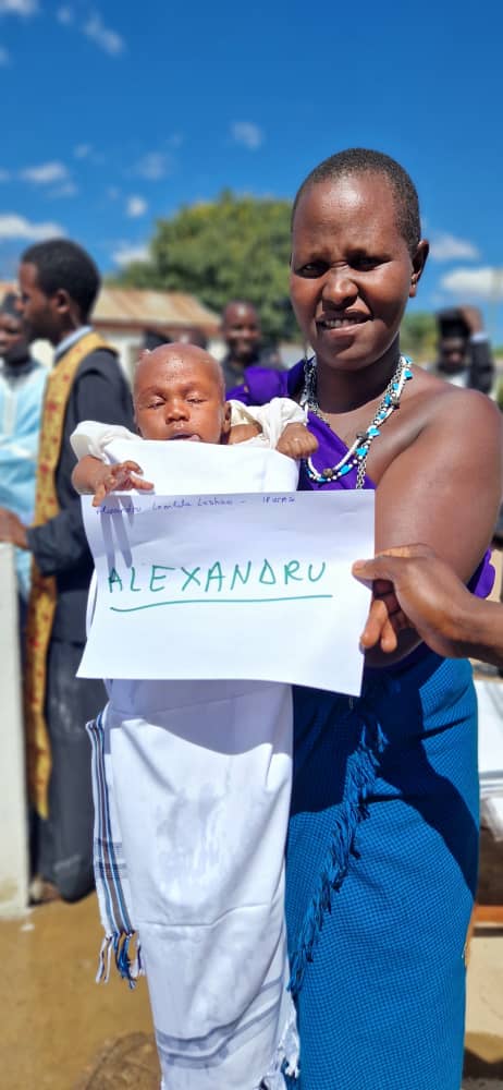 Părintele Mitropolit Teofan a participat la săvârșirea a 227 de botezuri în cadrul Centrului Misionar din Kidamali