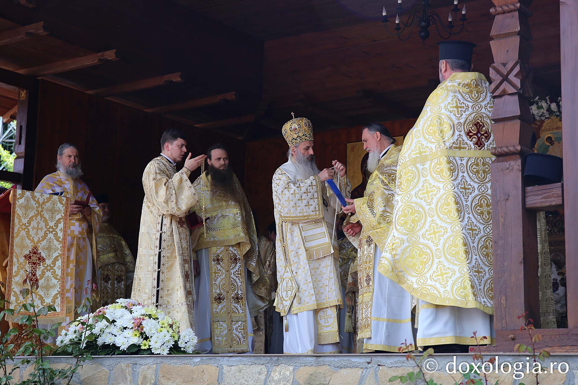 Doi mitropoliți la hramul Mănăstirii Sângeap Basaraba. S-au împlinit 625 de ani de la înființarea așezământului monahal / Foto: Flavius Popa Înaltpreasfințitul Părinte Mitropolit Teofan