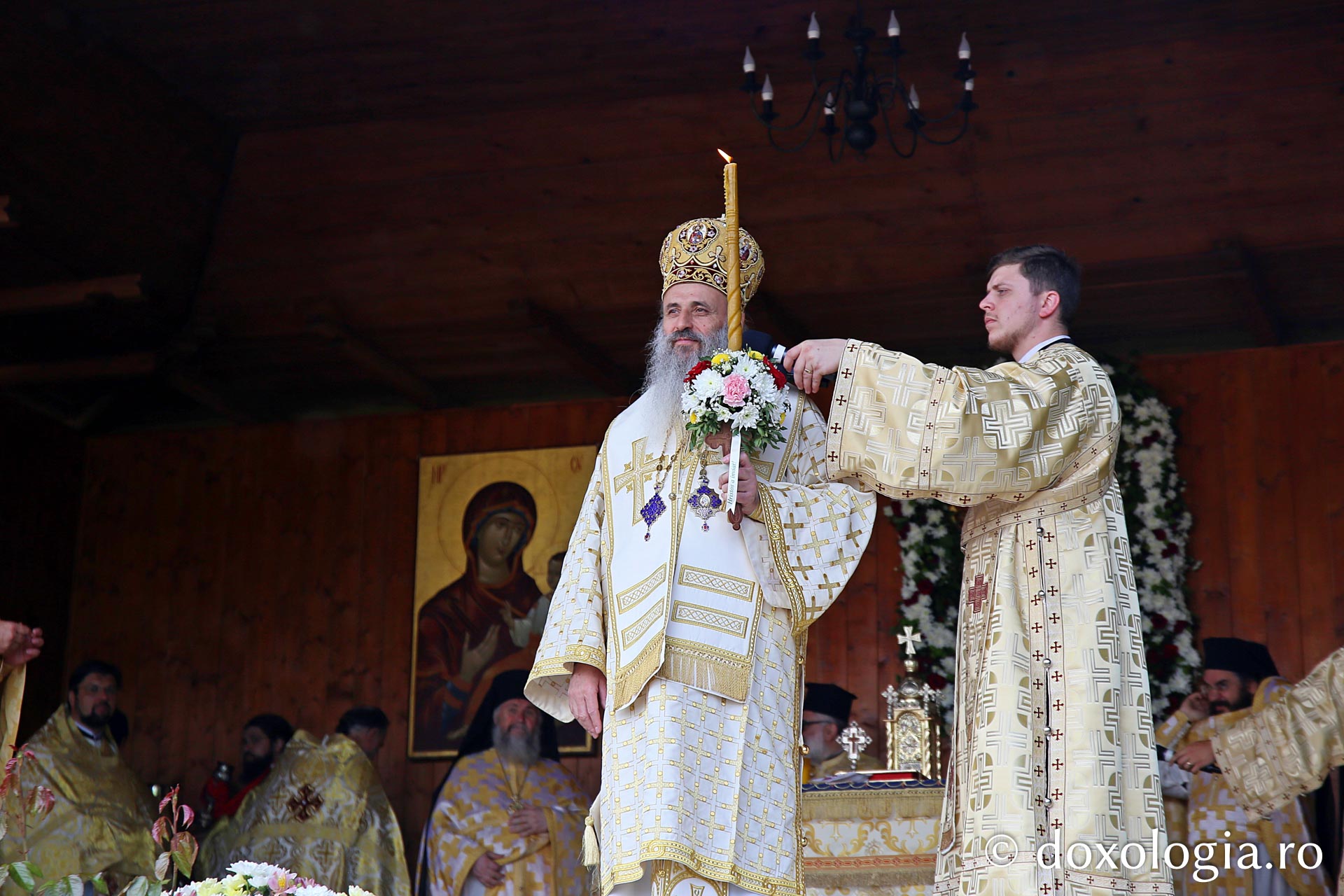 Doi mitropoliți la hramul Mănăstirii Sângeap Basaraba. S-au împlinit 625 de ani de la înființarea așezământului monahal / Foto: Flavius Popa Înaltpreasfințitul Părinte Mitropolit Teofan