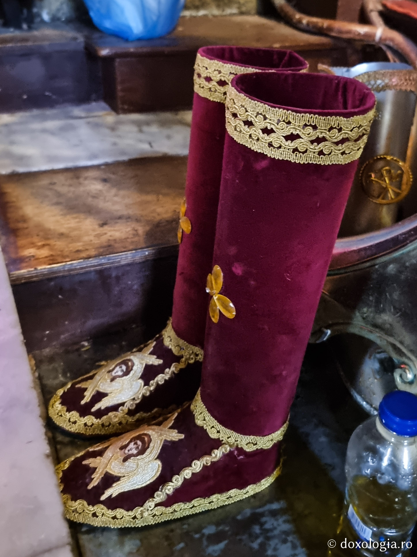 Icoana făcătoare de minuni a Sfântului Mihail din Lesvos / Foto: Magda Buftea Cinstire specială a Sfântului Arhanghel Mihail în Grecia