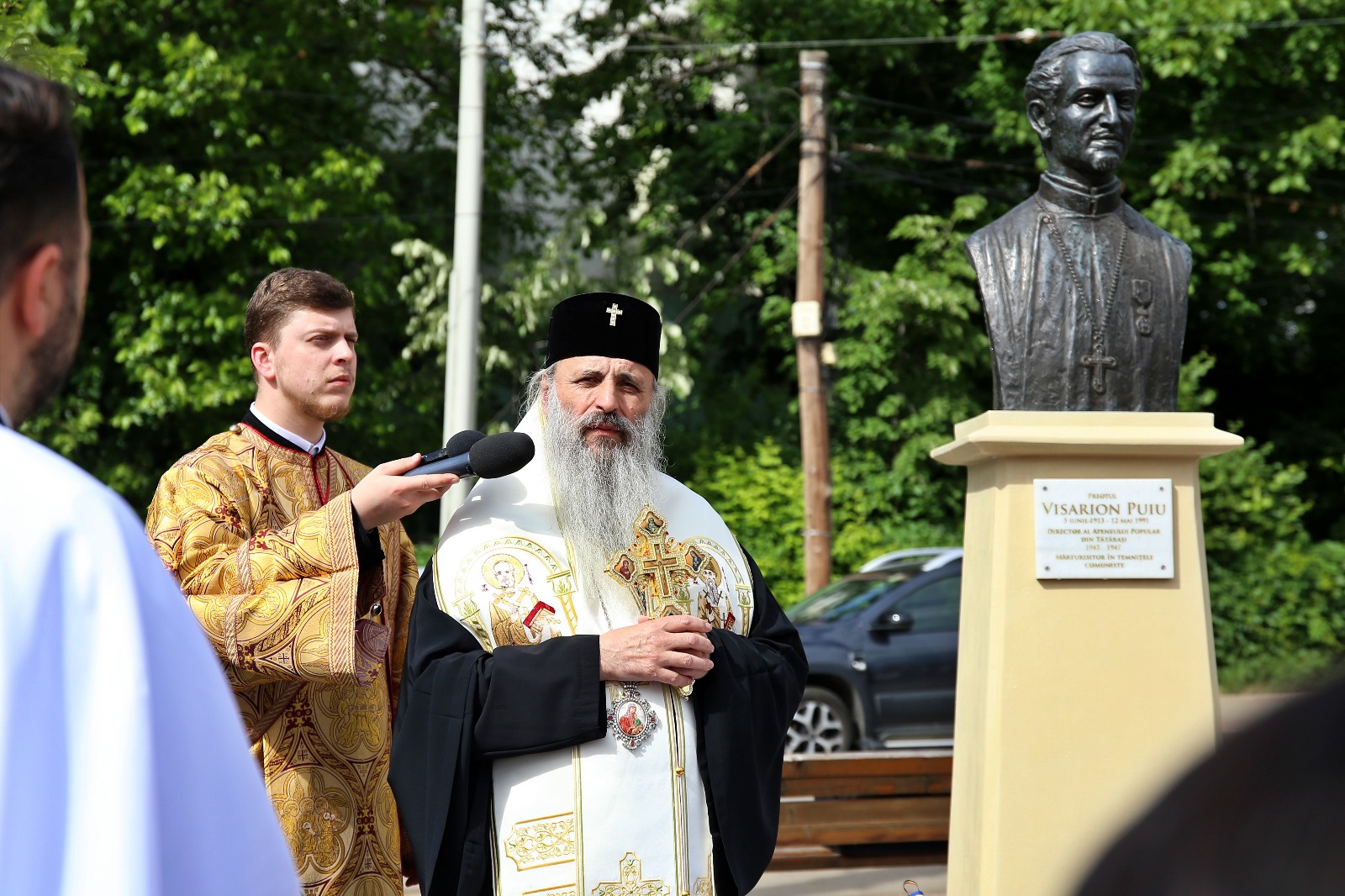Bustul unui preot închis în temnițele comuniste, fost director al Ateneului din Iași, a fost inaugurat astăzi