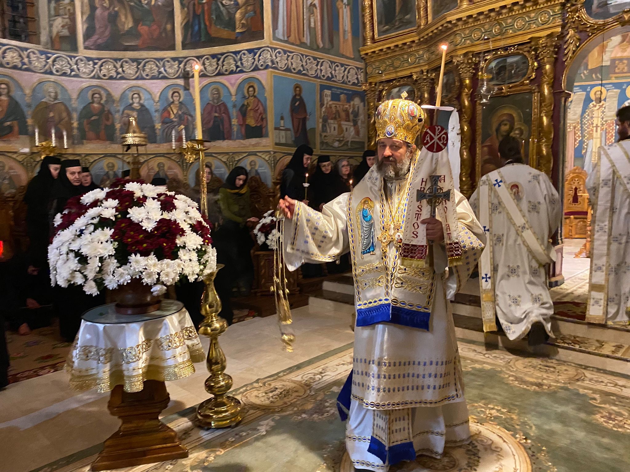 Slăvitul Praznic al Învierii Domnului Hristos la Mănăstirea Văratec